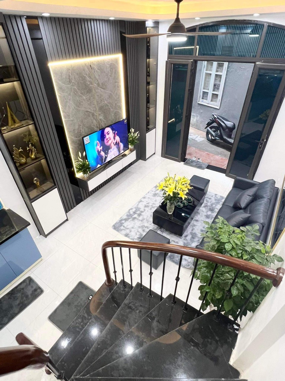 Cho thuê nhà đẹp Phố Văn Chương 5 tầng, 30m2, 4 ngủ, 4 vệ sinh, Full đồ vào ngay - Ảnh chính